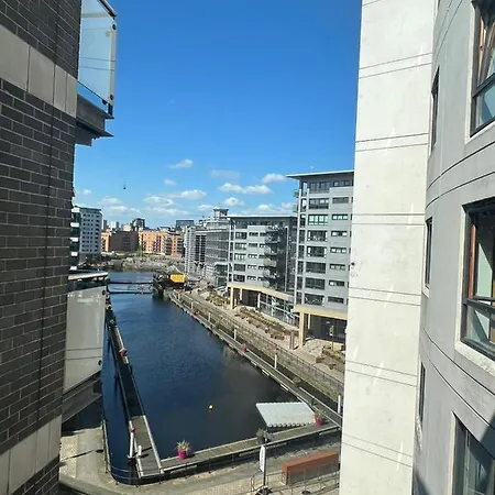 Apartment Sugarhill Leeds Docks